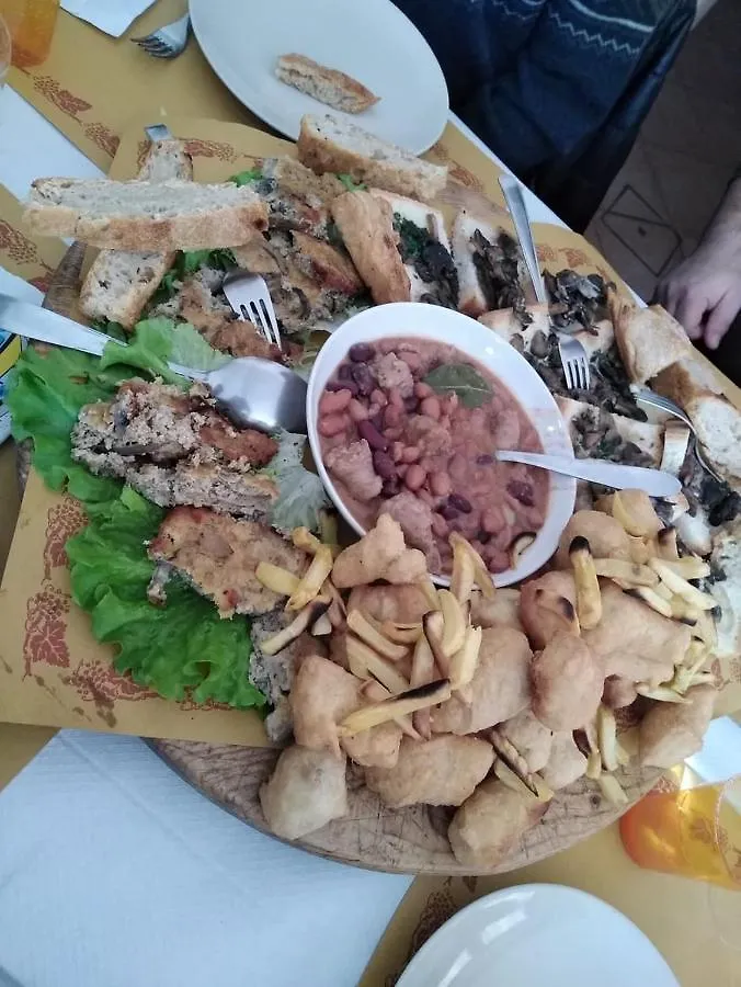 Locanda Ristorante Pizzeria Da Gigino Corniolo  Gasthof Corniolo (Emilia-Romagna)